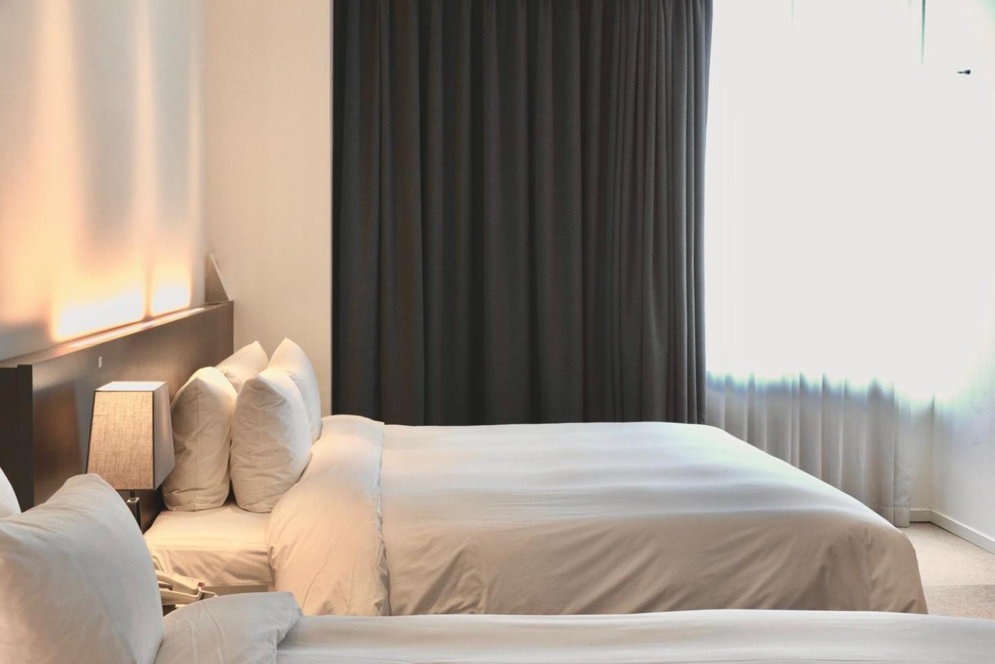 Sky View Hotel Changwon Exteriör bild